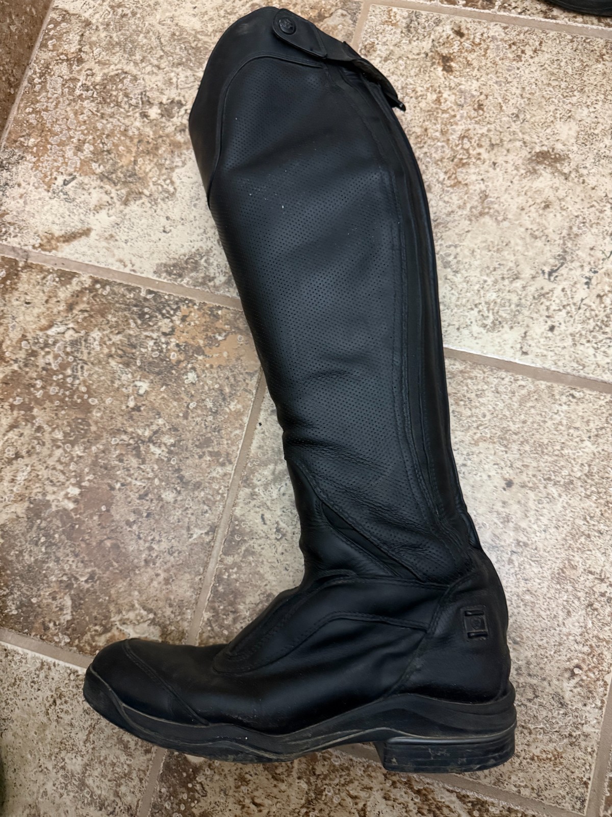 Ariat V Sport Boots Sz 9.5 / Calf Regular/ Width B Medium / Height Medium