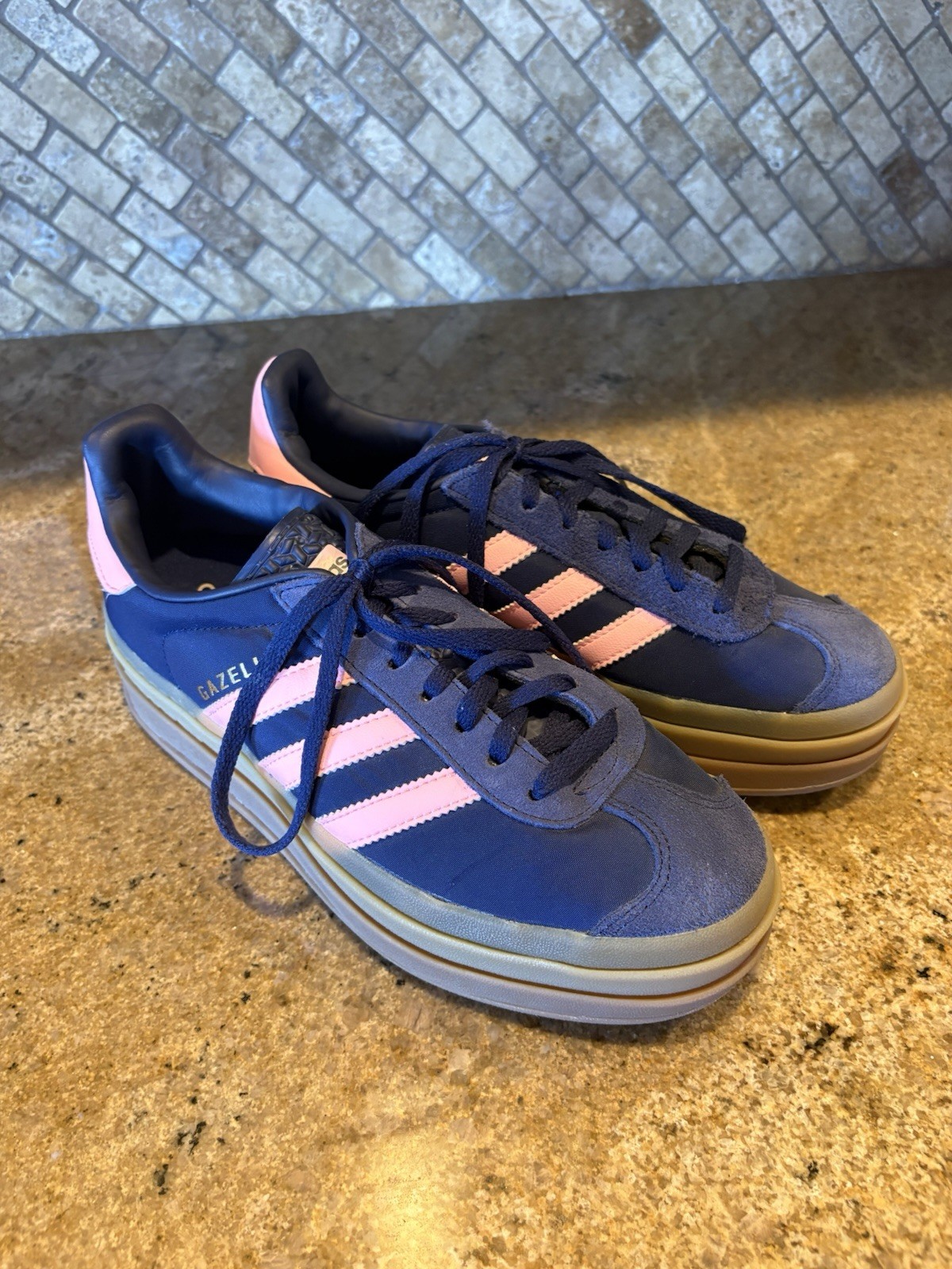 Adidas Originals Gazelle Indoor Woman’s US Size 7 Lucid Blue Pink Suede IH5931