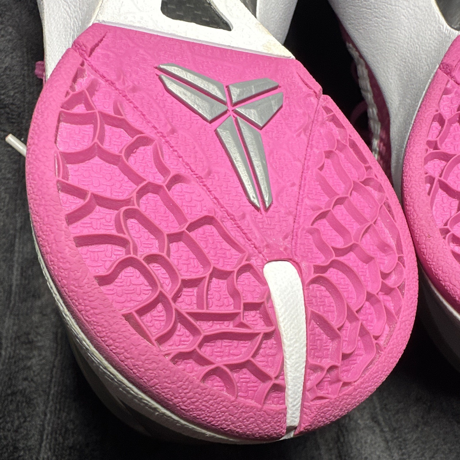 Nike Zoom Kobe 6 Think Pink Women’s Low men size 11.5 100000000% authentic