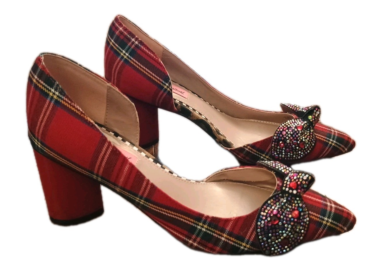 Betsey Johnson Hollie Pumps Red Plaid Rhinestone Bow Heart Shaped 2.5″ Heels 8.5