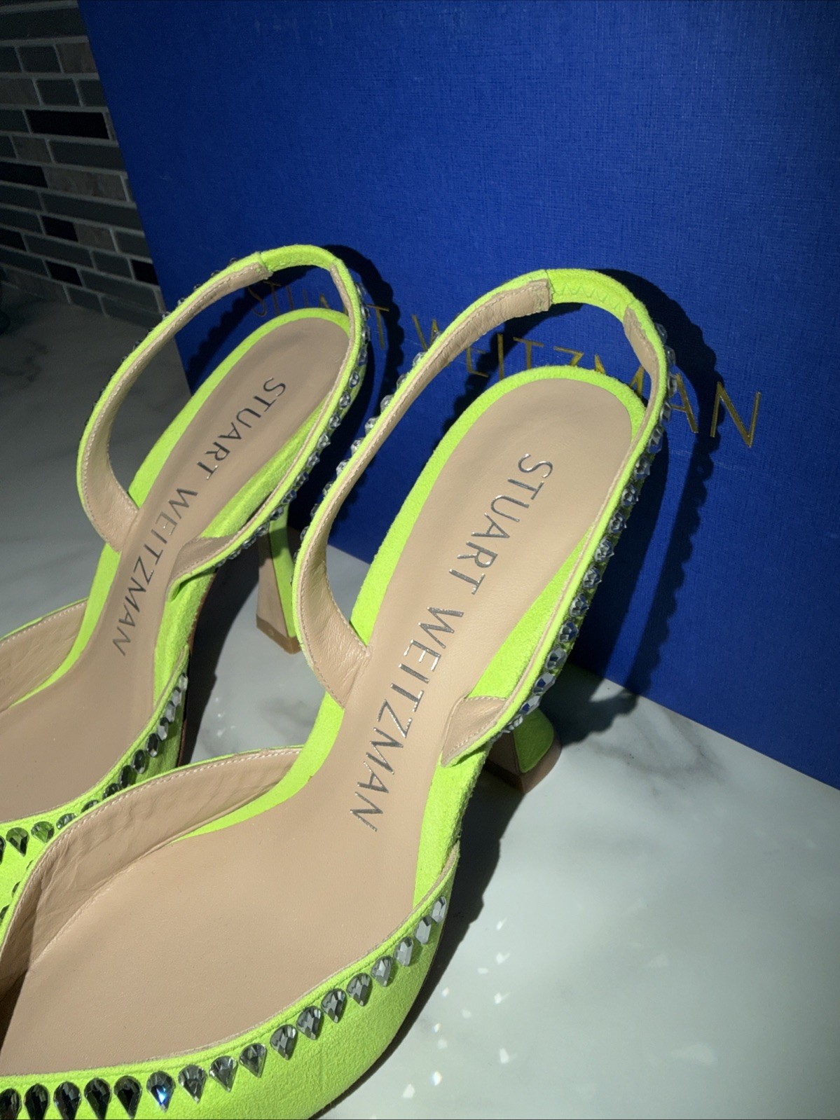 Stuart Weitzman GEMCUT XCURVE 100SLINGBACK Neon Green Suede Swarovski Crystal 6B