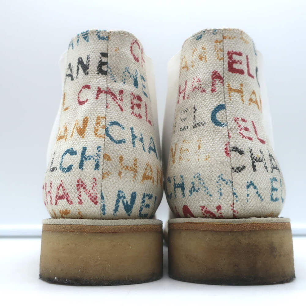 Chanel Graffiti Chelsea Boots Cream Canvas Size 38.5 Flat Ankle Boots