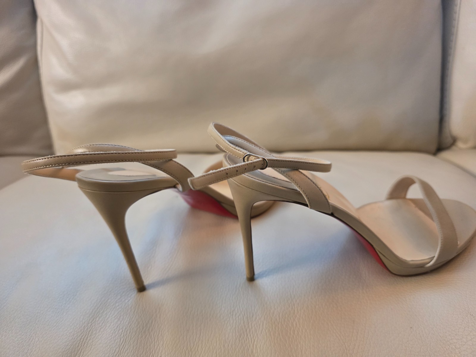 Christian Louboutin Loubi Queen 100 Leather Sandal Women’s SZ. 42