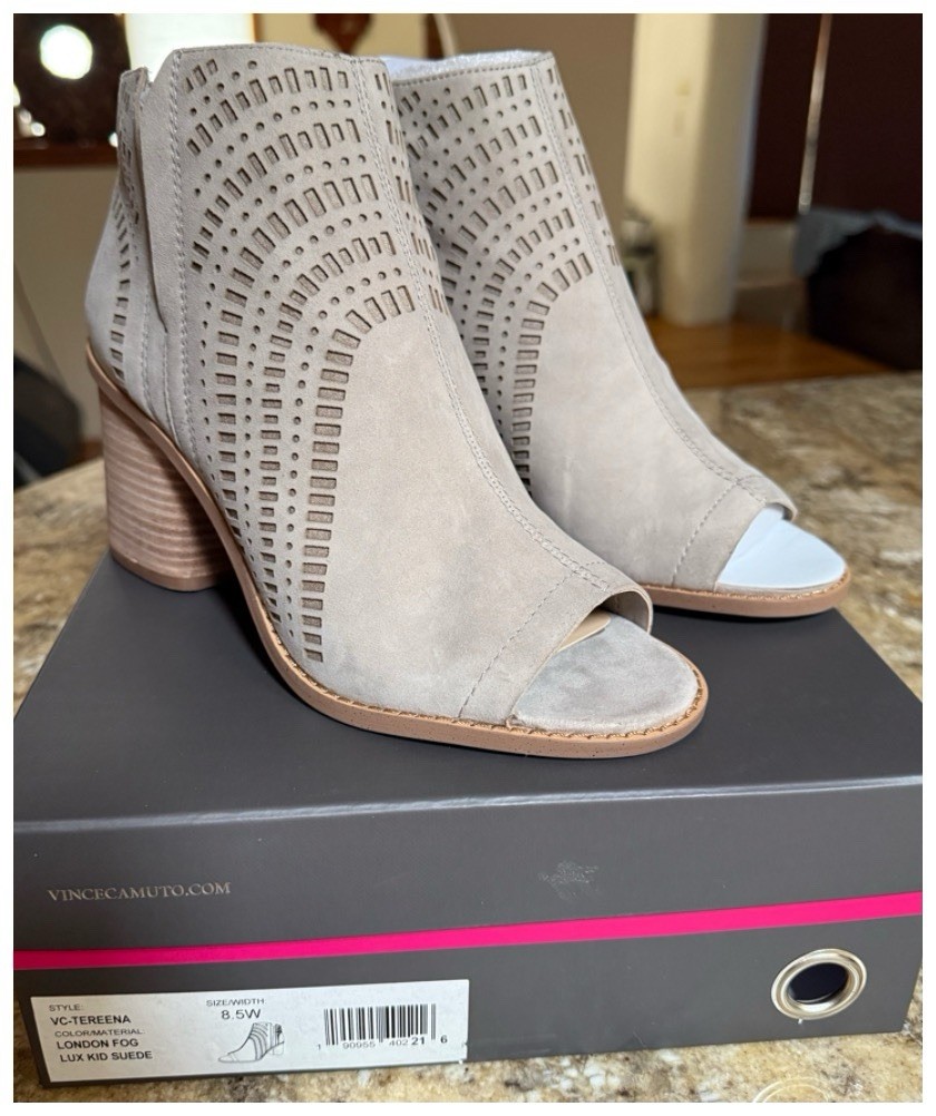 Vince Camuto Tereena Suede Open-Toed Bootie – Perforated Beige – W 8.5 – NIB!