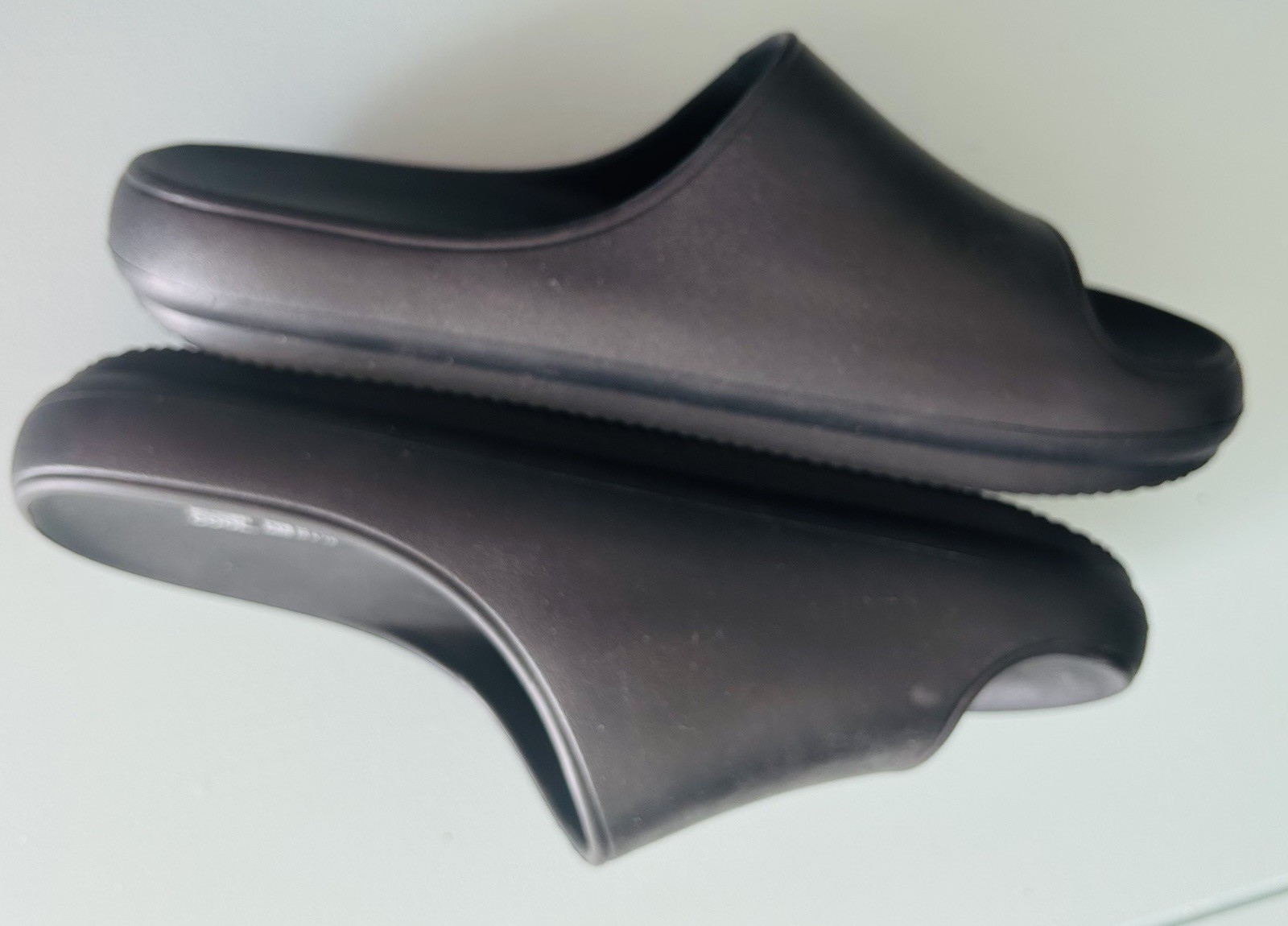 NEW Unisex 32 COOL Cushion Slide Women’s W11-12-M9-10 Sandals X Large Black