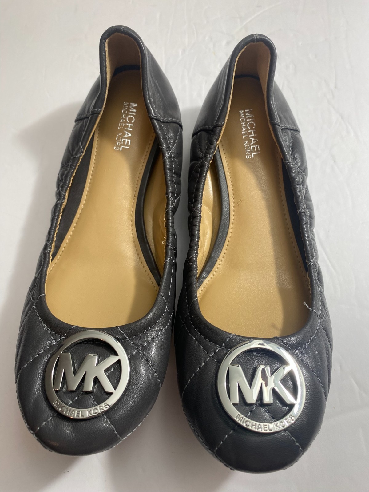 Michael Kors Fulton Quilted Ballet Flats Dark Gray Leather Silver MK Logo 6M-New