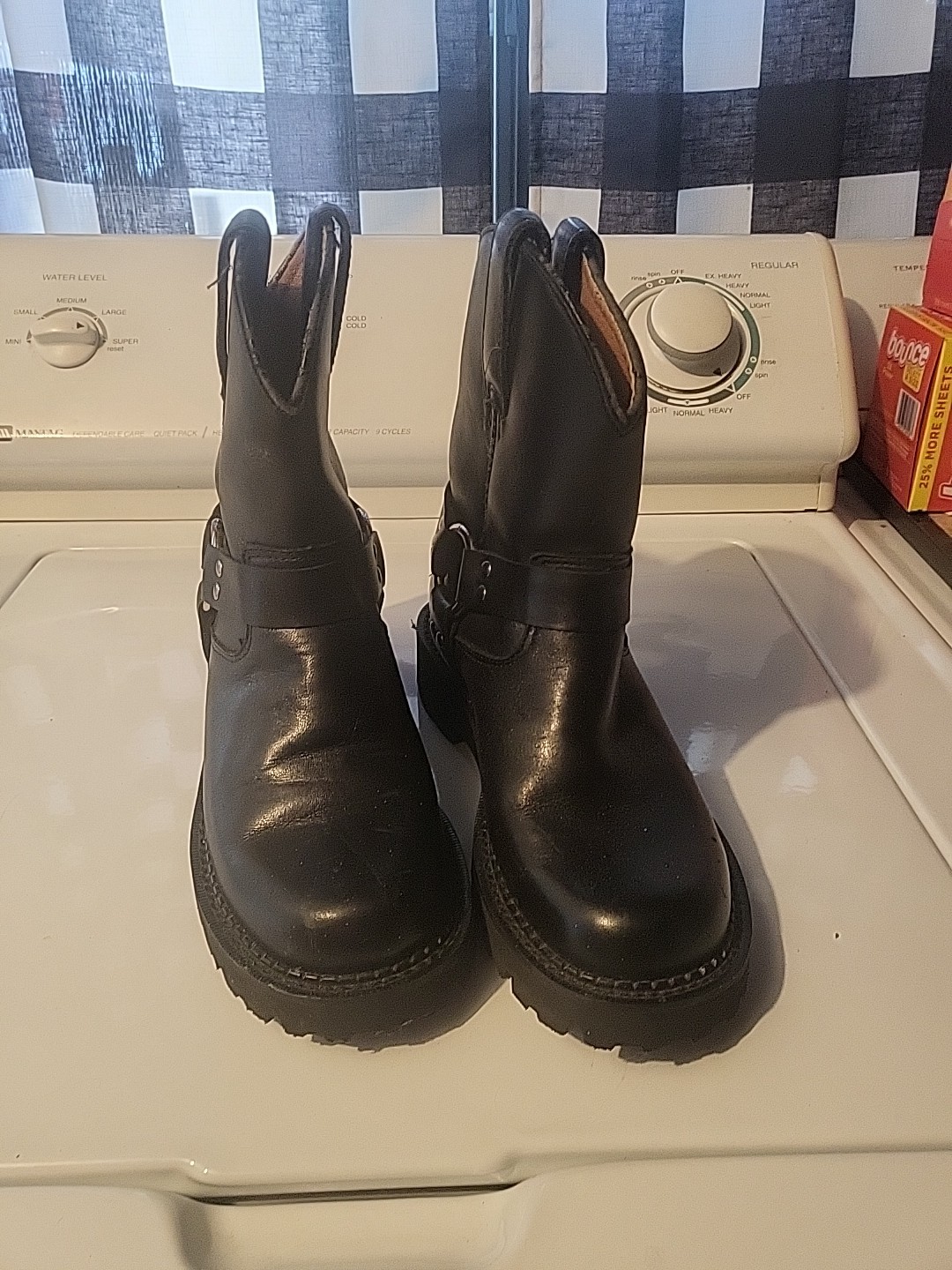 Ariat Boots 6B
