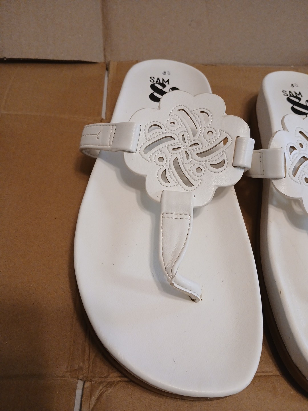 Sam & Libby Alexandria Sandals Womens Size8.5 White Medallion Summer