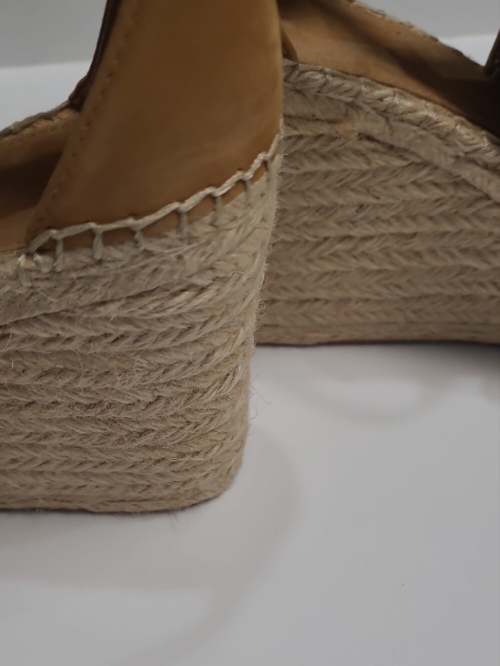 Marc Fisher Tan Leather Perforated Espadrille Platform Wedge Sandals – Size 8.5