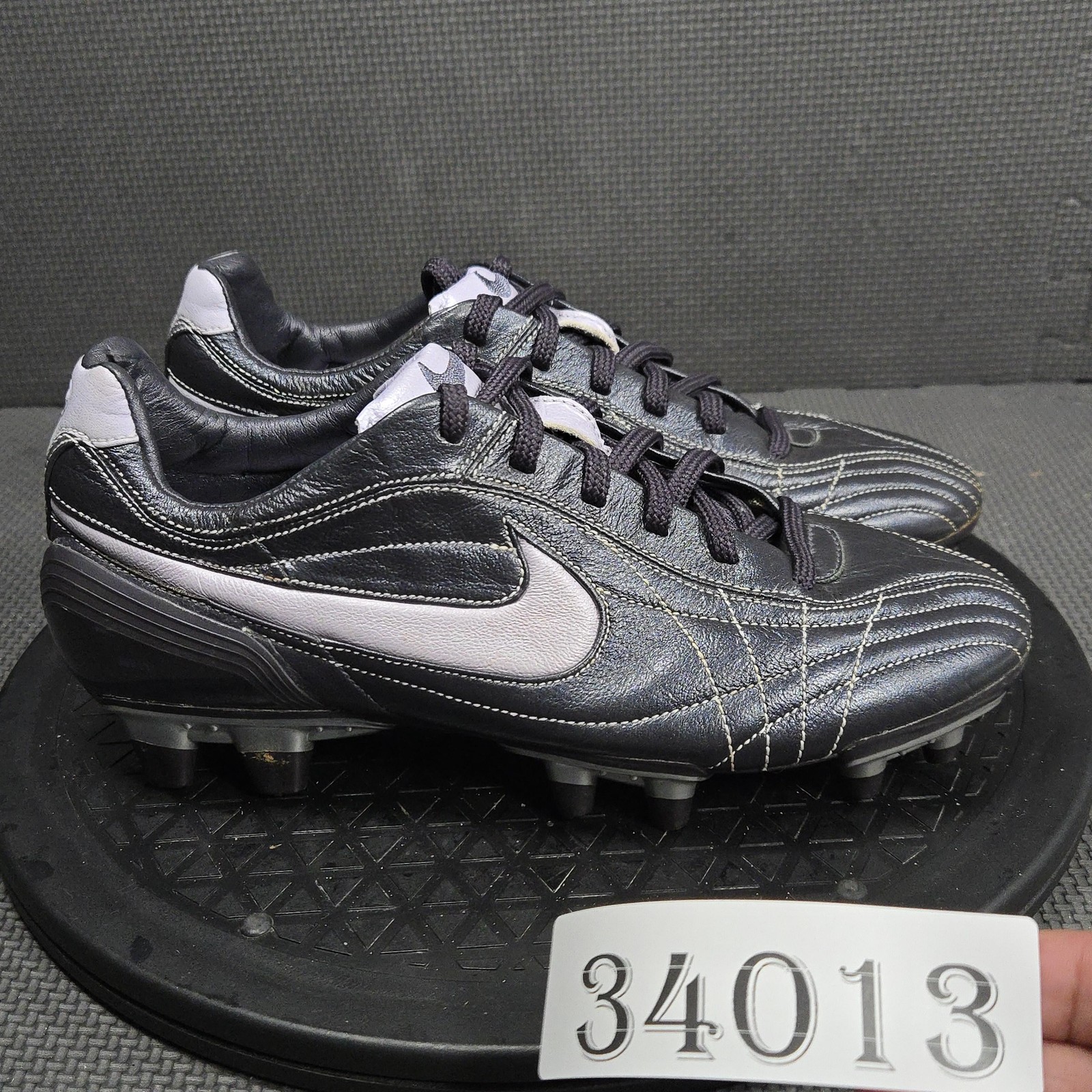 Nike Zoom Air Soccer Cleats Shoes Womens Size 6 Black Leather 311701-051
