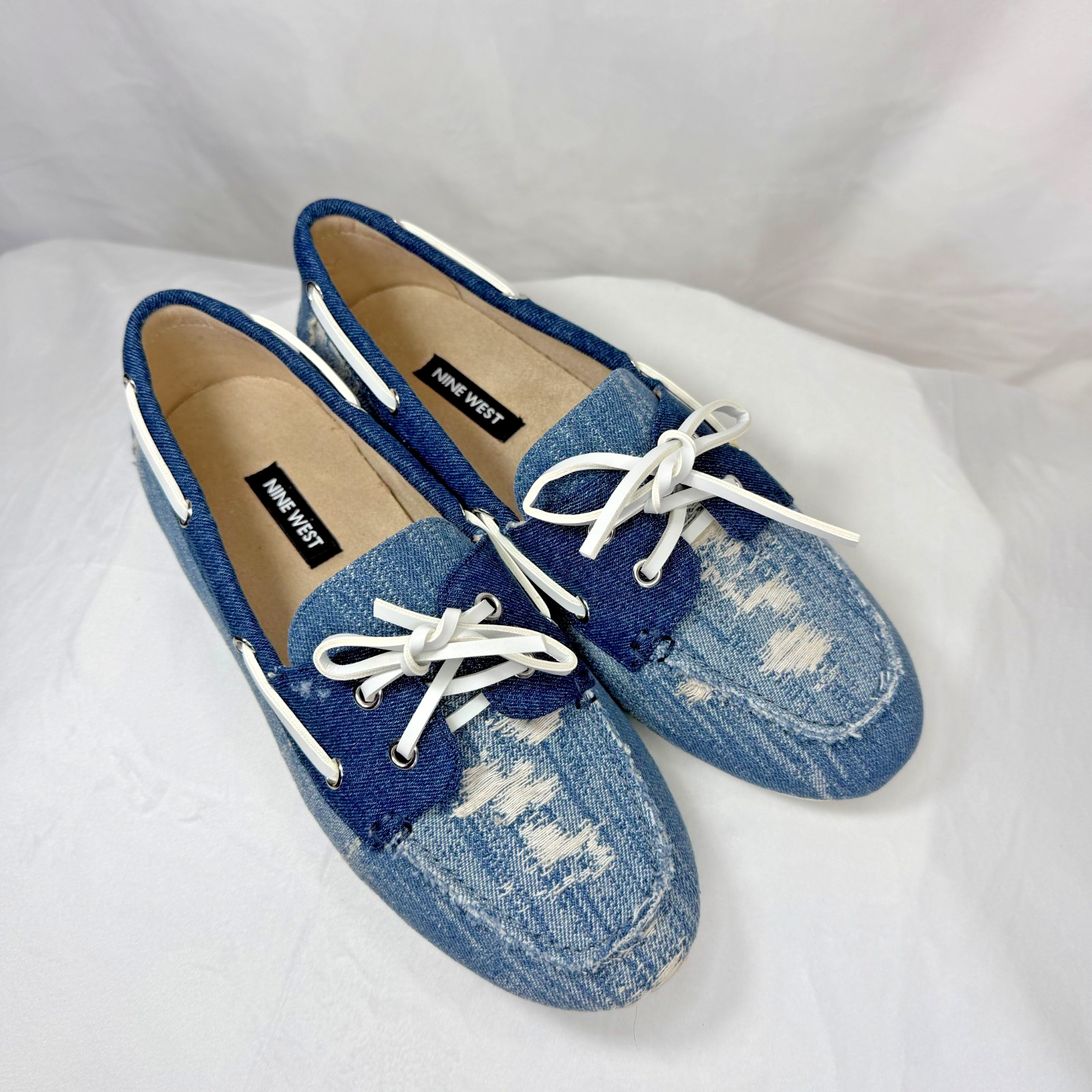 Woman’s Flats Nine West Yacht Loafer Medium Blue 420 Size 6.5M