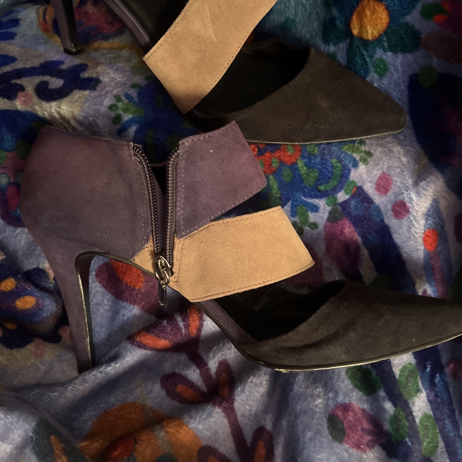 Trina Turk High Heels – Suede Leather Straps Black Blue Tan Zip Size 9.5