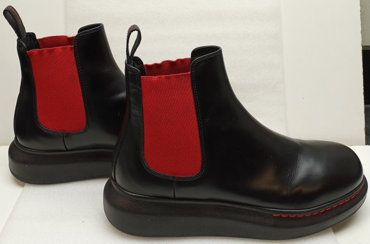 Alexander McQueen Leather Chelsea Boots Italy Made (Size: 39)