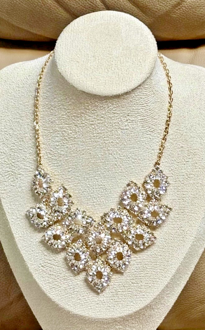 Pre-Owned Elegant Bow Mary Jane Pumps & I.N.C. Floral Statement Necklace