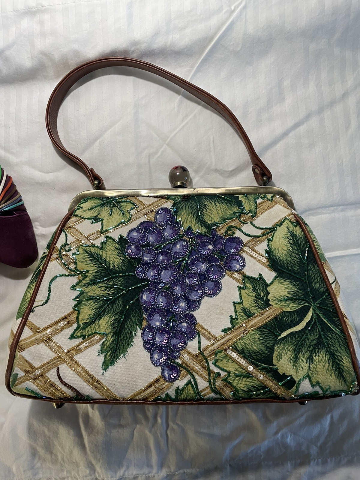 Isabella Fiori matching set Grapes handbag and suede pumps 7.5 EUC