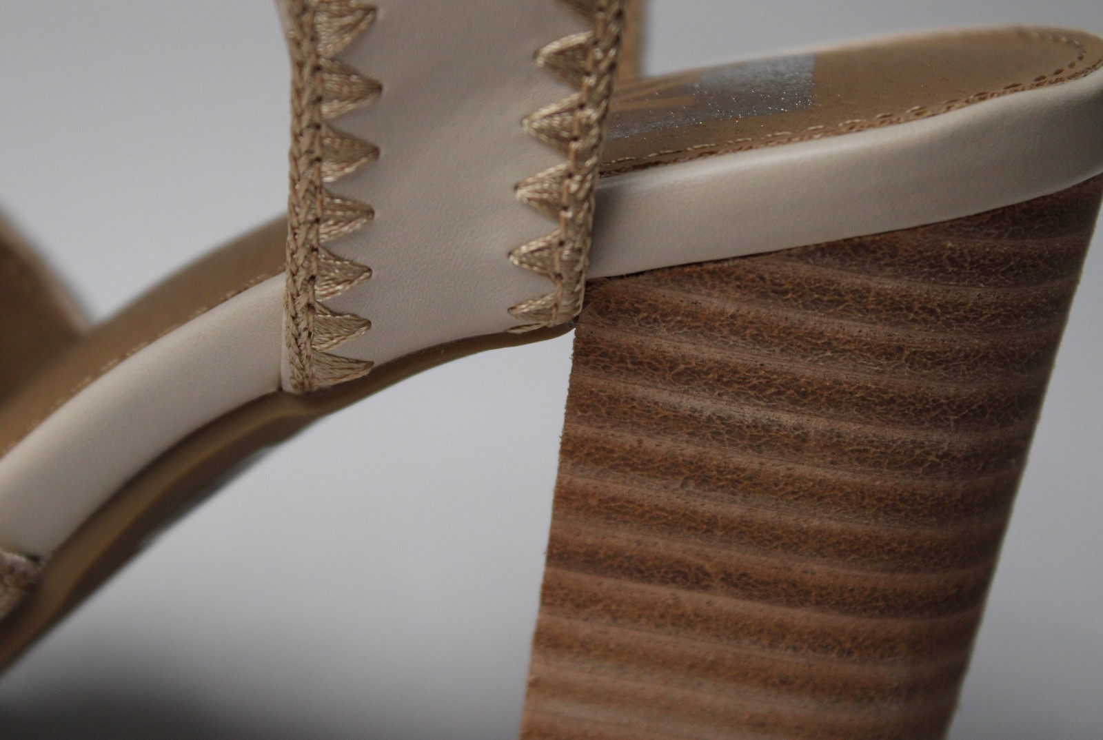 Dolce Vita Women’s Rochella Block Heeled Sandals LB3 Ivory US:6 UK:3.5 EU:36