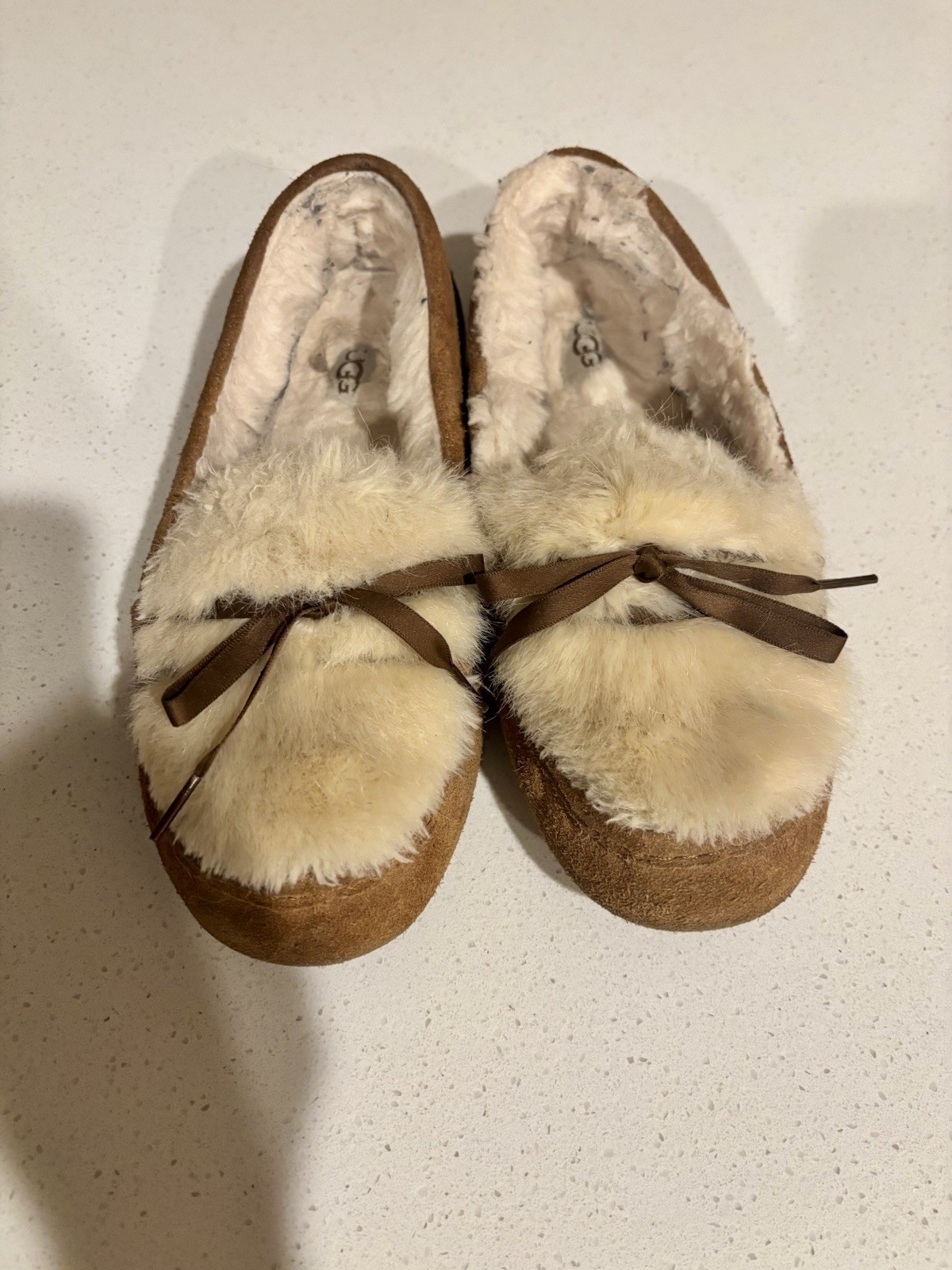 UGG Australia Dakota Suede Sheepskin Lined Moccasin Slipper Brown Size 10