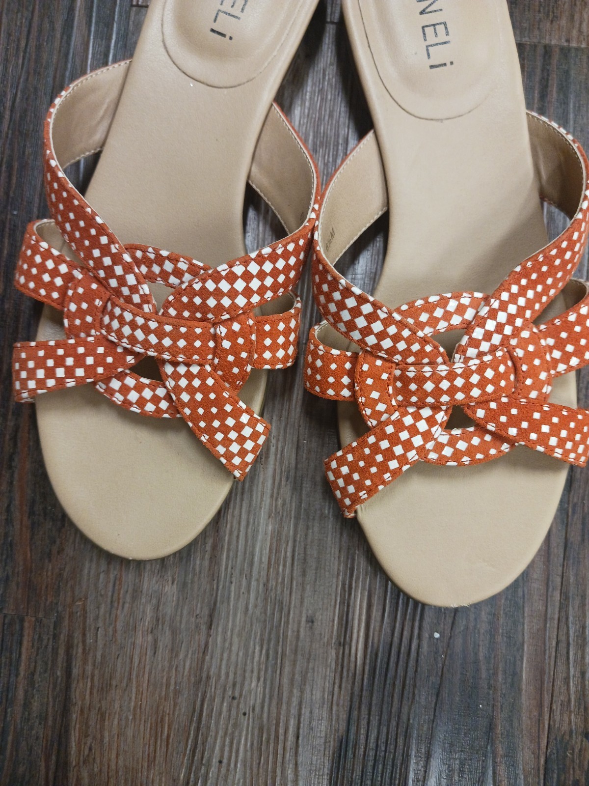 Vaneli Broska Women’s Slides Rust Cream Checkered Interwoven Flats Size 6.5