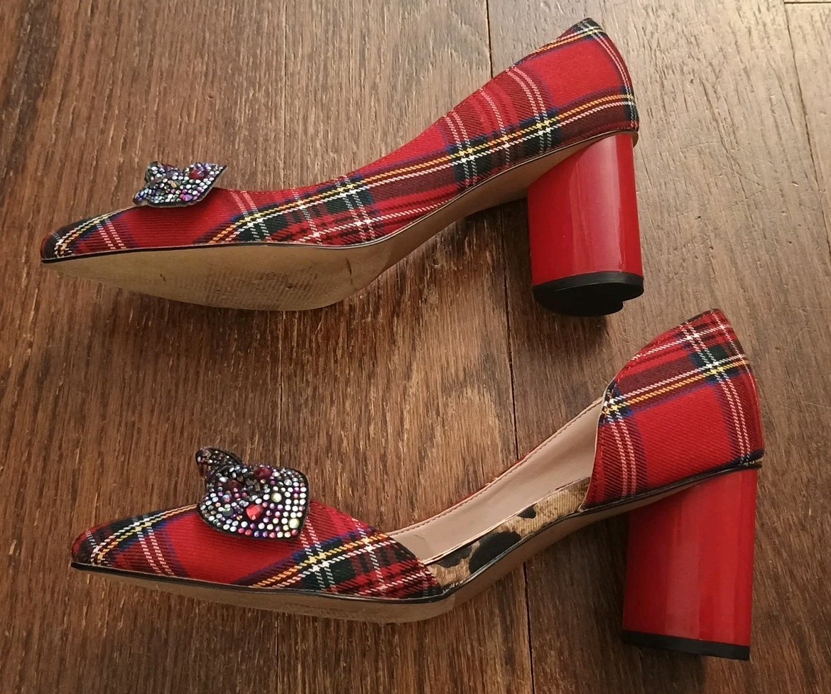Betsey Johnson Hollie Pumps Red Plaid Rhinestone Bow Heart Shaped 2.5″ Heels 8.5