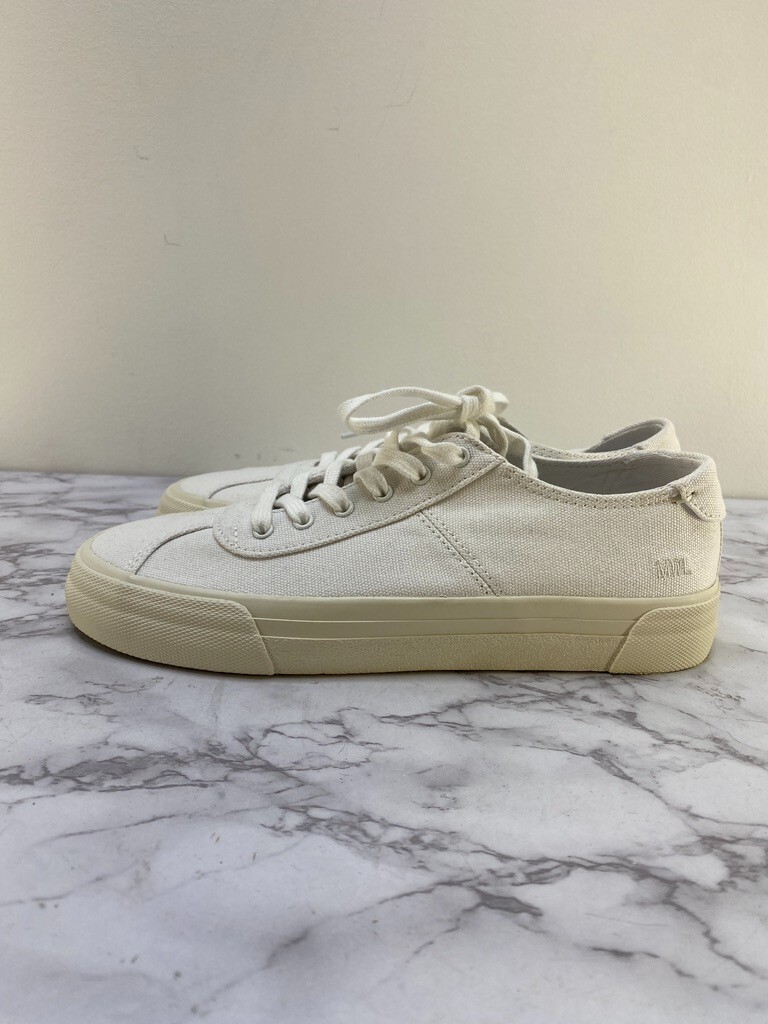 Madewell Sidewalk Low-Top Sneakers in (Re)sourced Canvas, 8.5