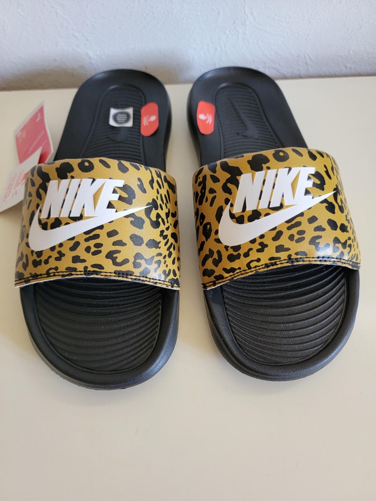 Nike Victori One Slide Print Leopard Size 7 Women’s CN9676-700 NWT