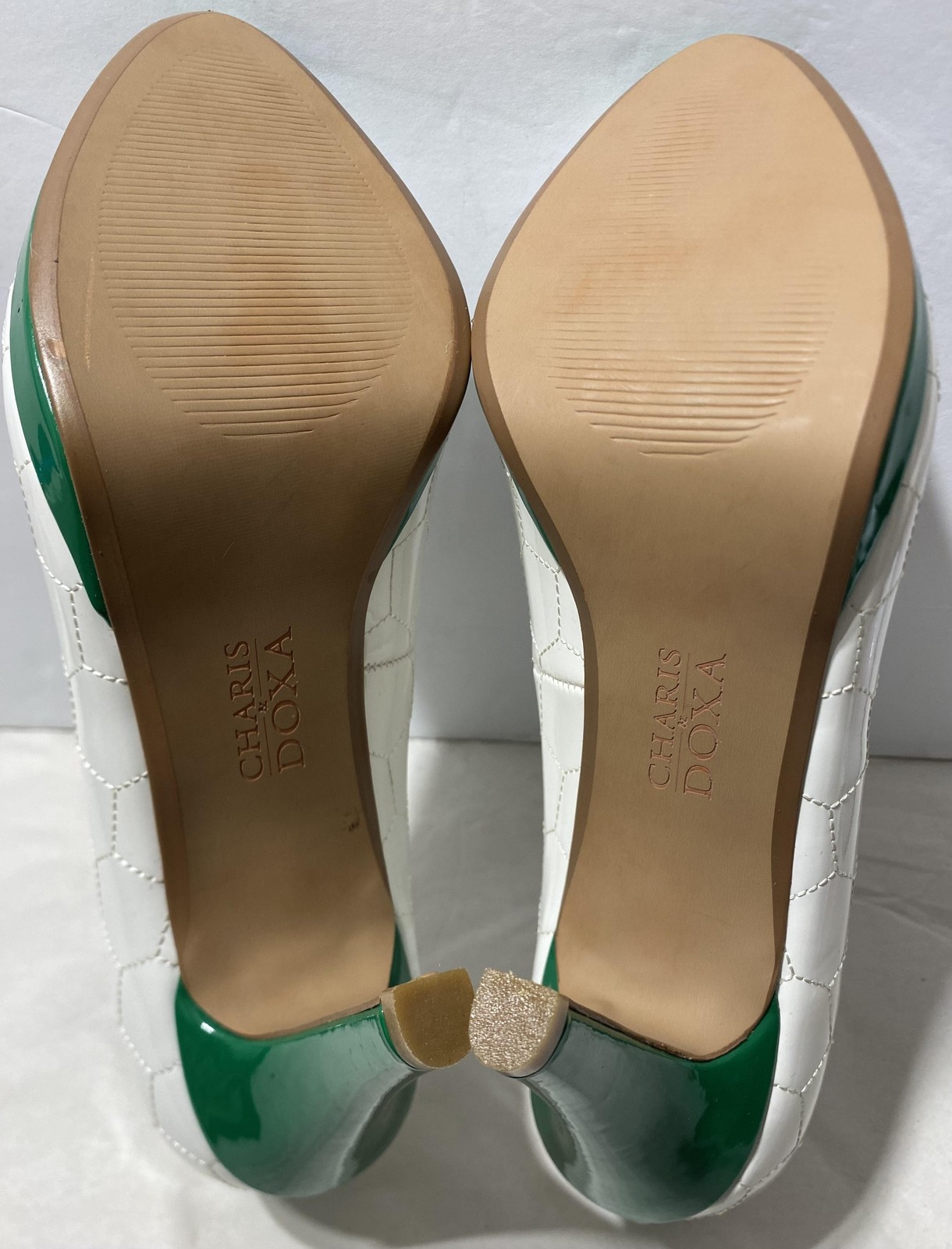 Charis & Doxa Heels Womens Size 7.5 White Soccer Stitch Striker Green Peep Toe