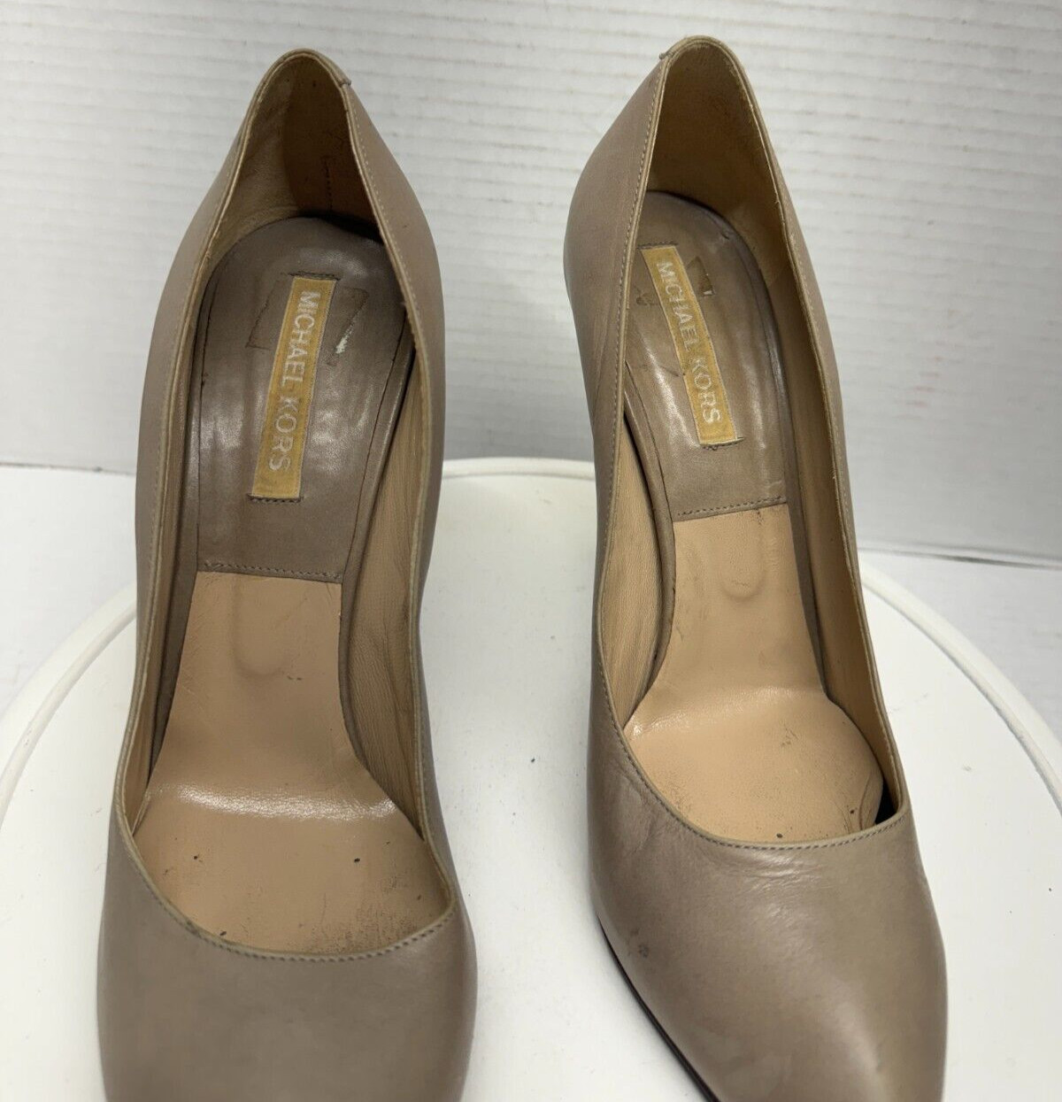 Michael Kors Stiletto Pumps Beige Leather Womens 38 7 Made in Italy 4.25″ Heels