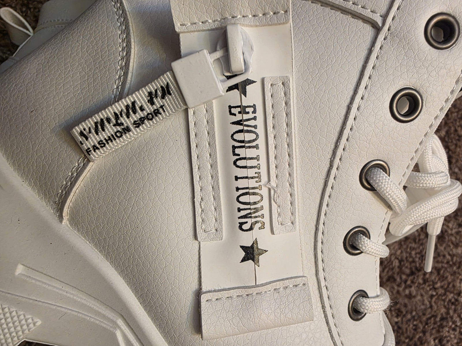 EVOLUTIONS Faux Fur Lined Boots Womens Sz 10 White Fashion Winter High Top