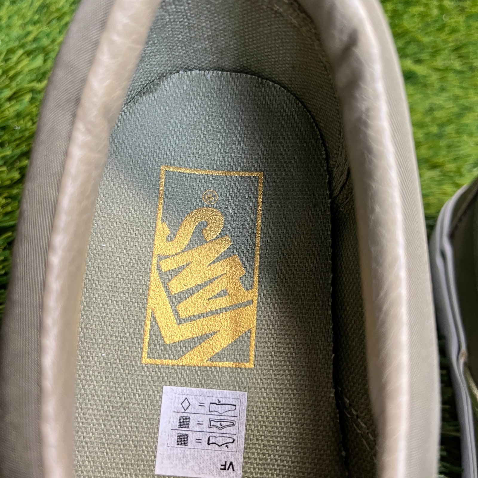 Vans Classic Slip-On Nylon Aloe Womens Size 8 Green Athletic Shoes Sneakers