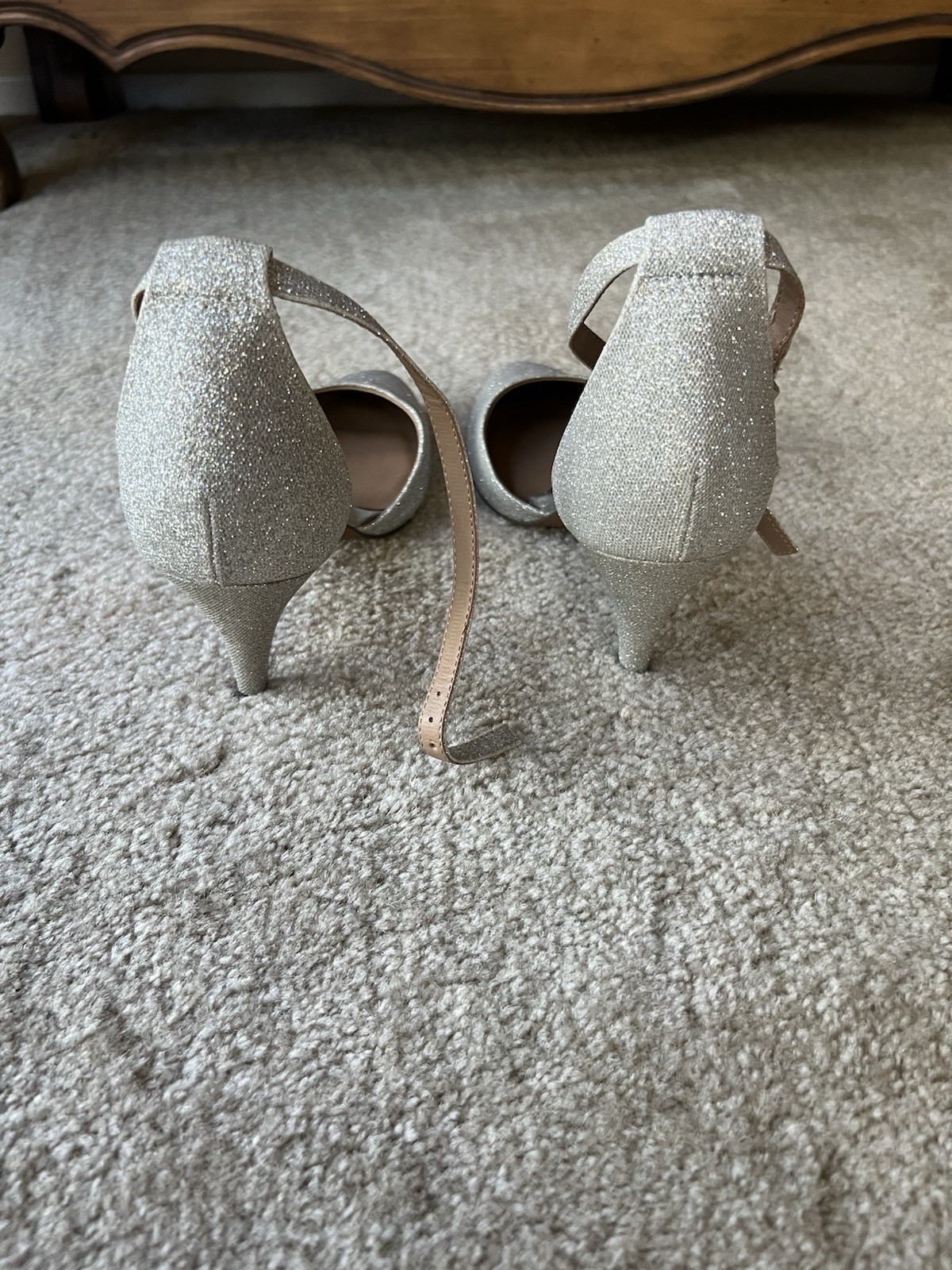 Call It Spring Silver Glitter Pointed Toe Ankle Strap Pump 8.5 New