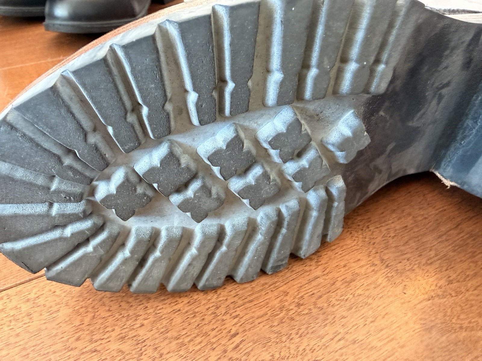 MEZCALERO Boots. handcrafted in Mexico. Size 9