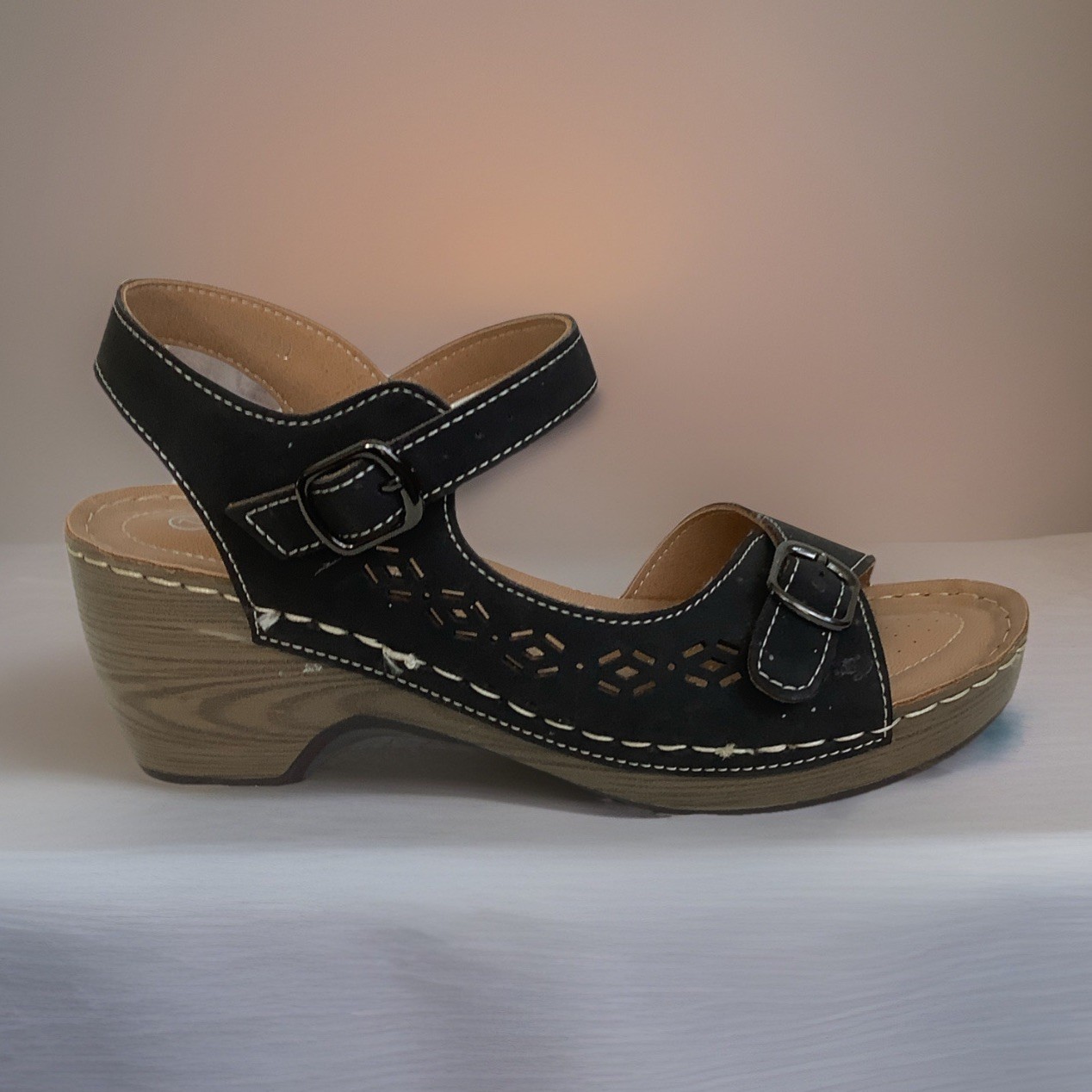 Patrizia By Spring Step Women’s Low Chunky Heel Strap Sandals Black Sz 7