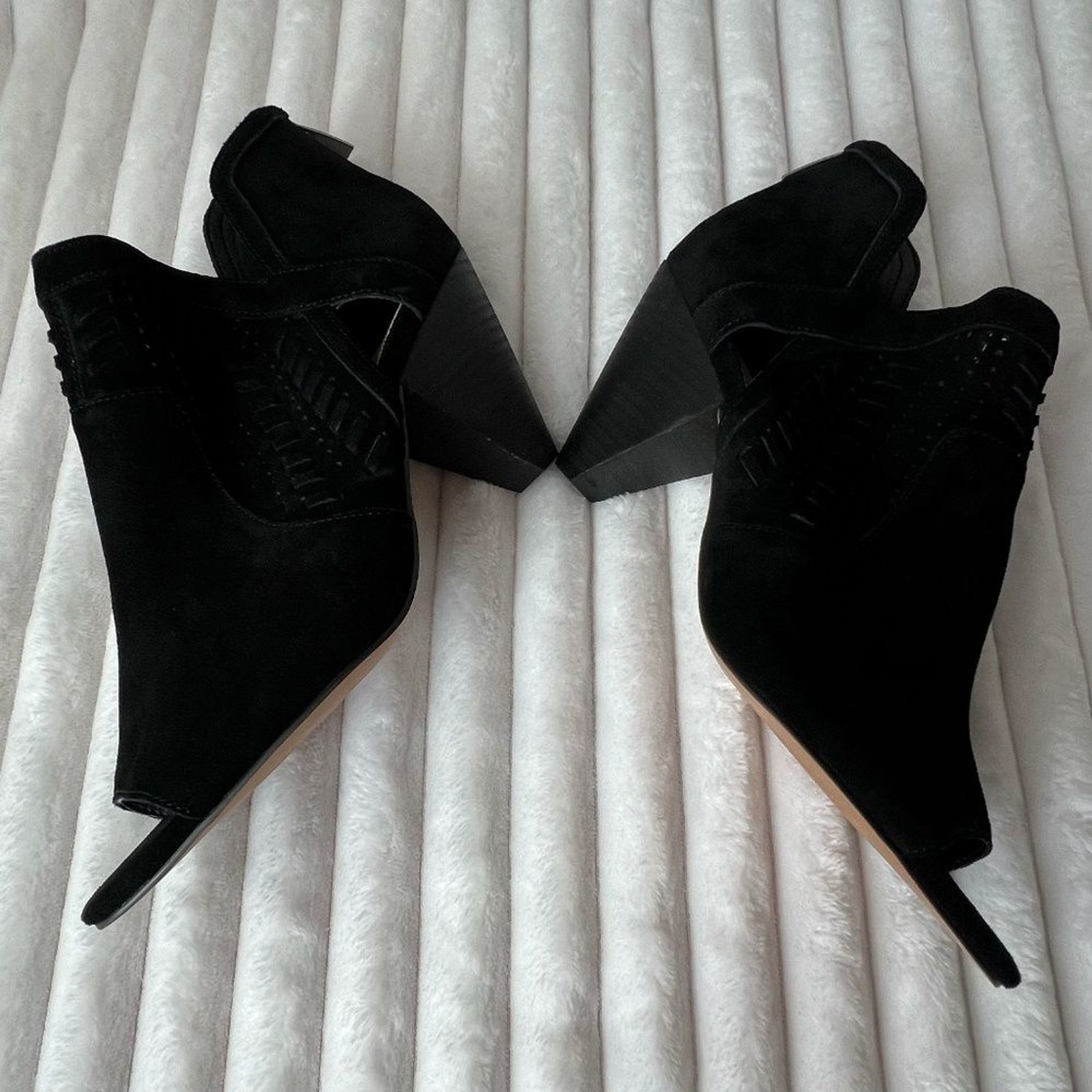 Vince Camuto Black Suede Booties Ebelin Open Toe Heels Size 9W EU 40