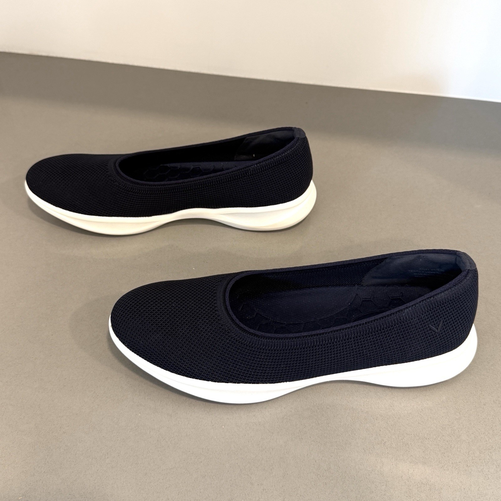 Vivaia Isabel Walker Pro Hybrid Ballet Flats Women’s 41.5/ 10.5 Navy Comfort