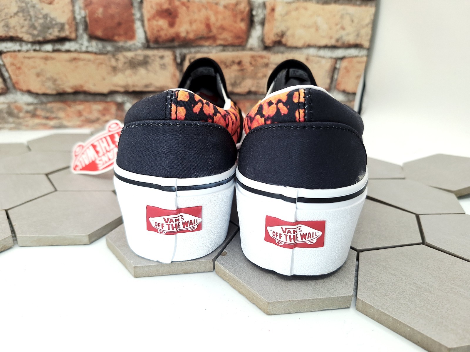 Vans Classic Slip-On Platform Stack Tie Dye Black Women’s 8.0 / Girls GS Sz 6.5