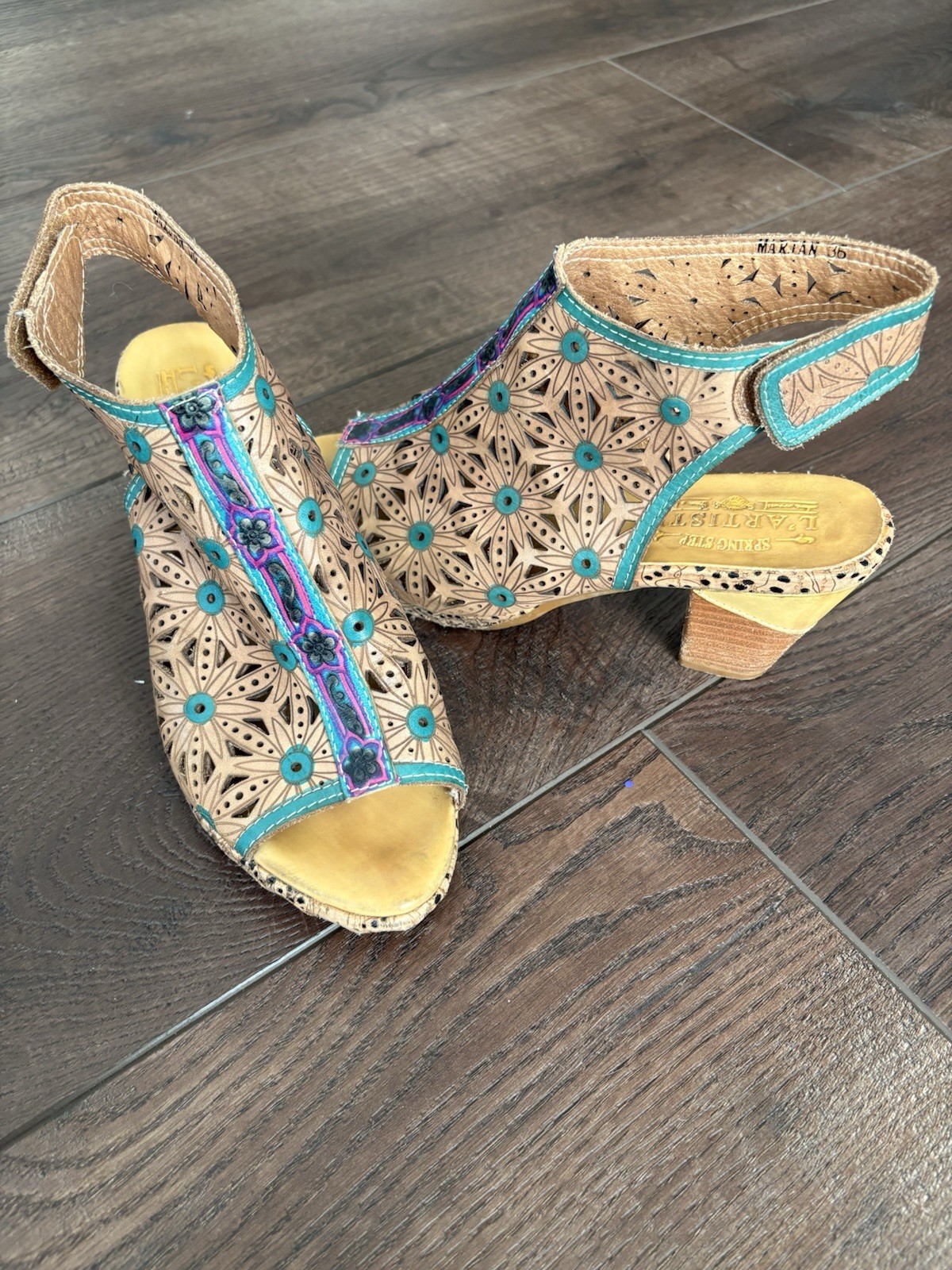 L’Artiste Spring Step Marian Floral Cutout Leather Slingback Heels 36 US 6.5