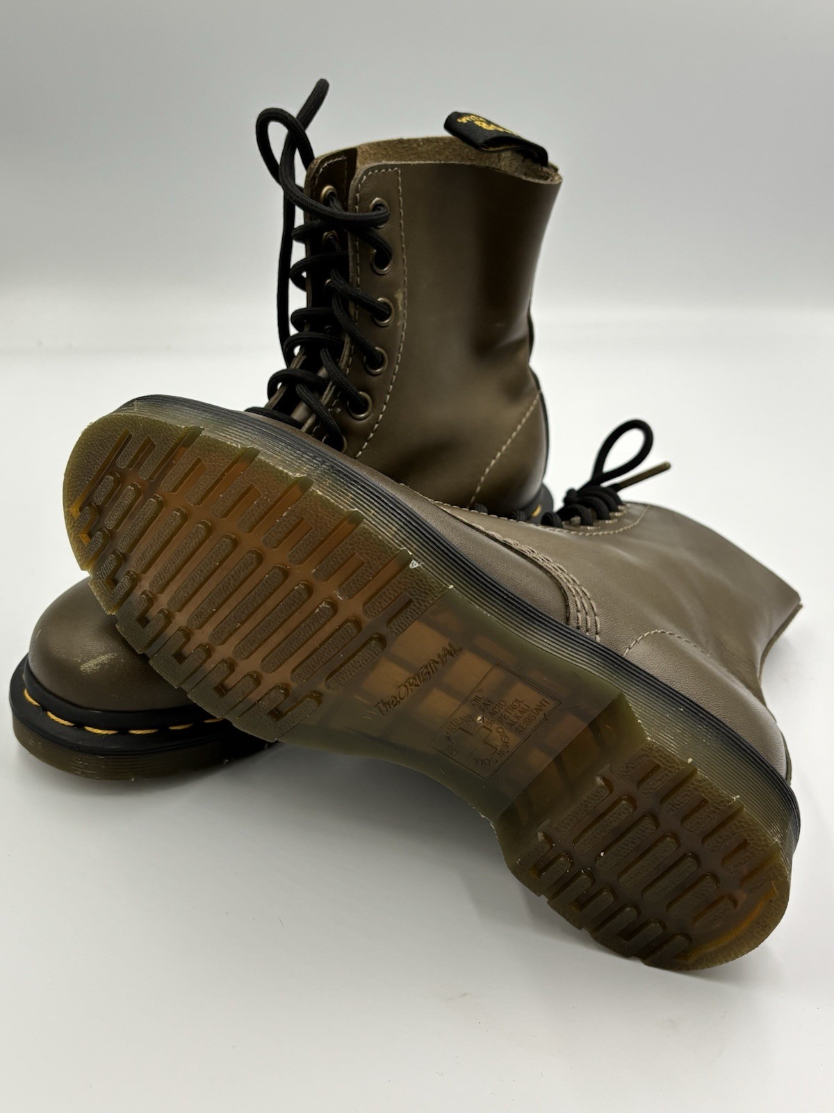Dr Martens Size 36 Olive Green Boots 1460. Unisex