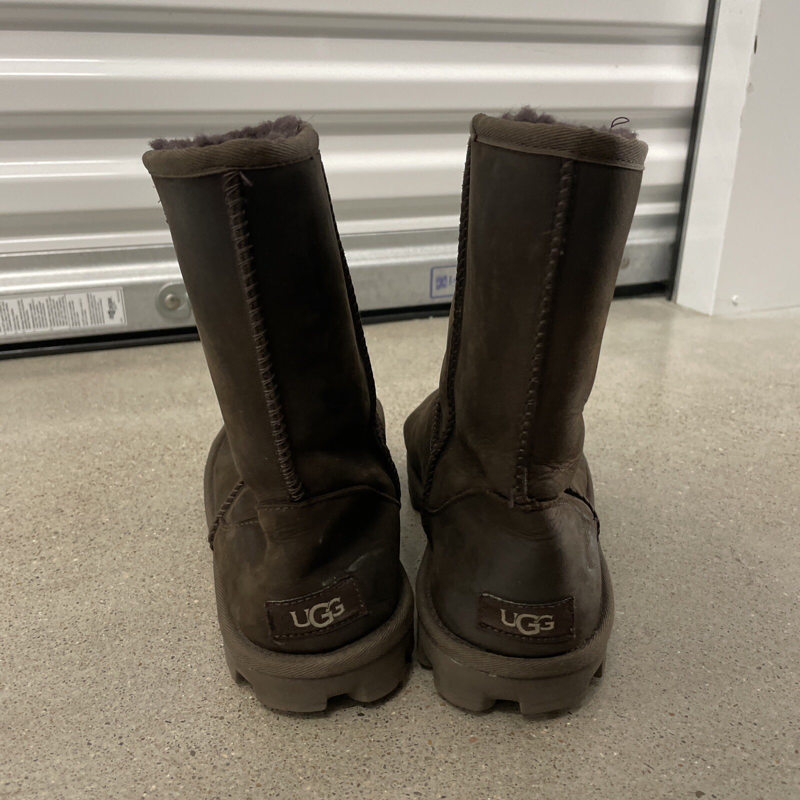 New! UGG Essential Short UGGpure Black Boot Size 8 1111513