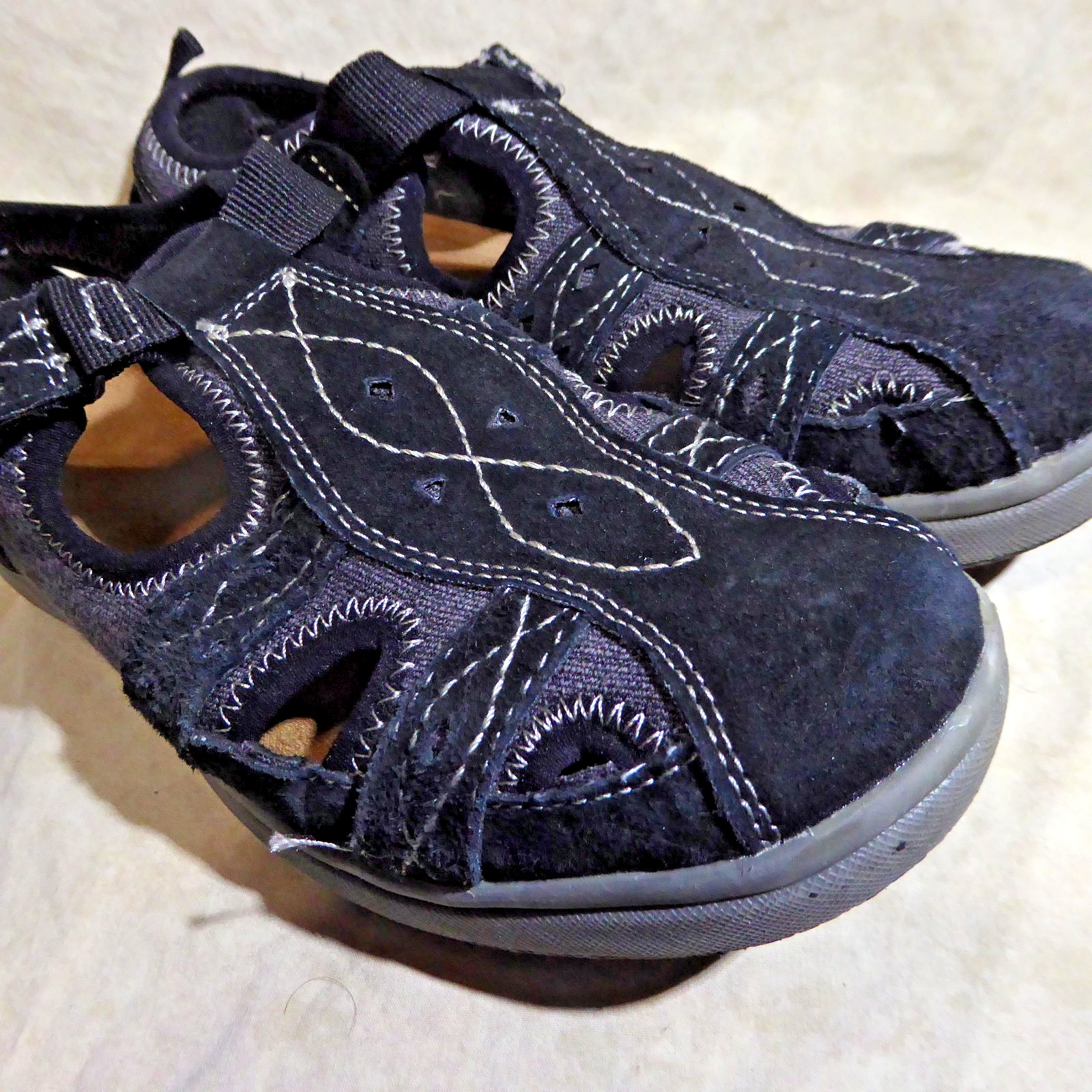 🩰 Earth Origins Strappy Mary Janes 8.5 M Black Leather; Stitched Details