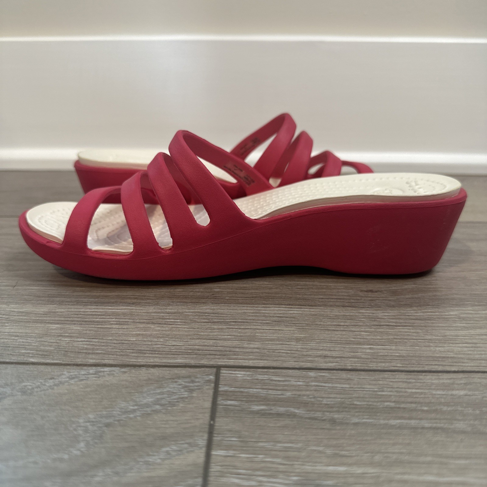 Crocs Women’s Size 7 Rhonda Wedge Four Strap Raspberry Strappy Sandals Pink