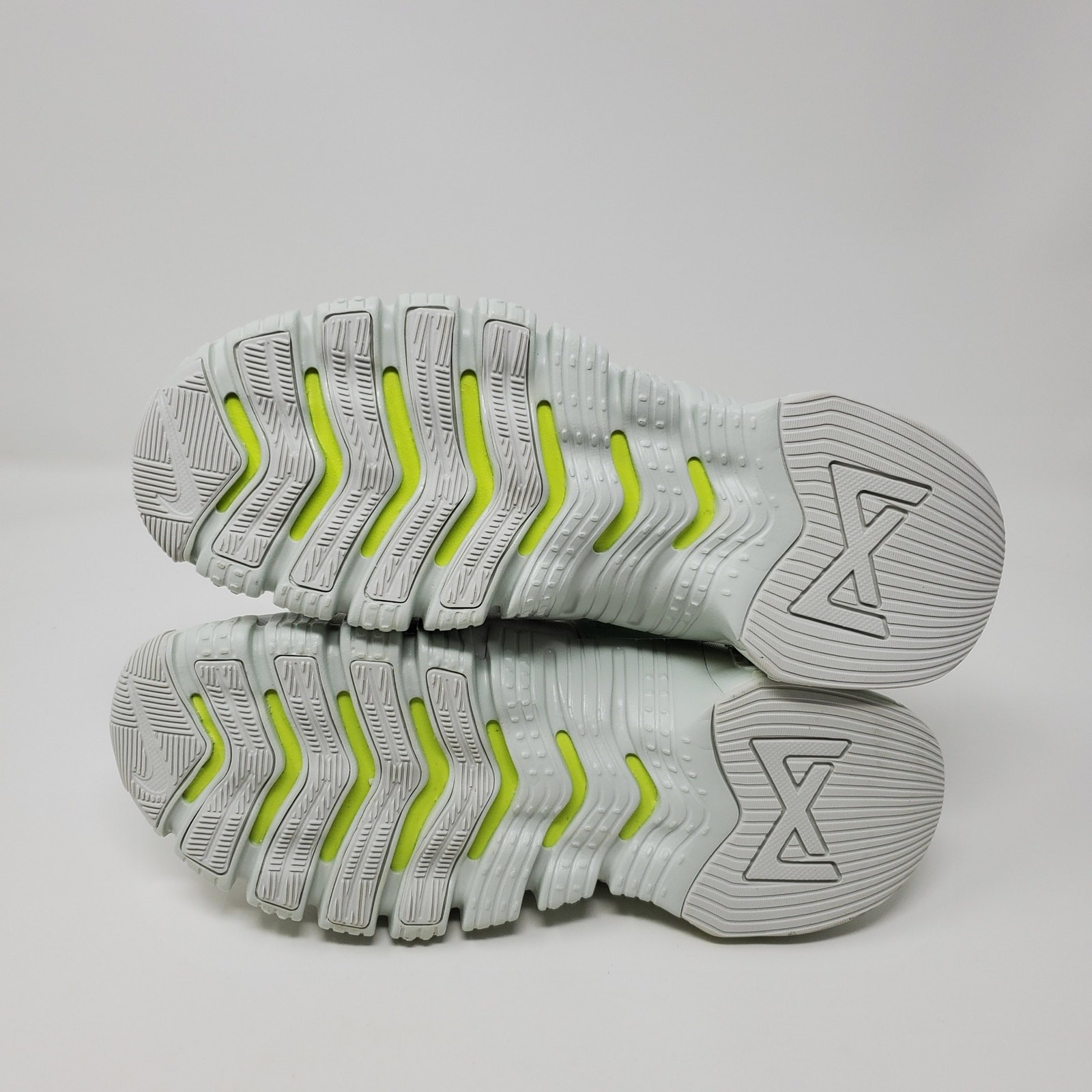 Nike Free Metcon 5 PRM Women’s Size 7 Summit White Sea Glass FJ1548-100