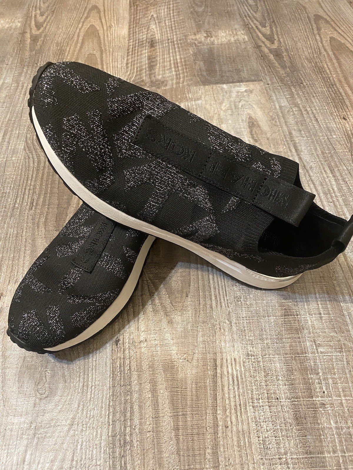 Michael Kors Bodie MK Logo Print Glitter Slip-On Sneaker Women’s SZ 11 EUC
