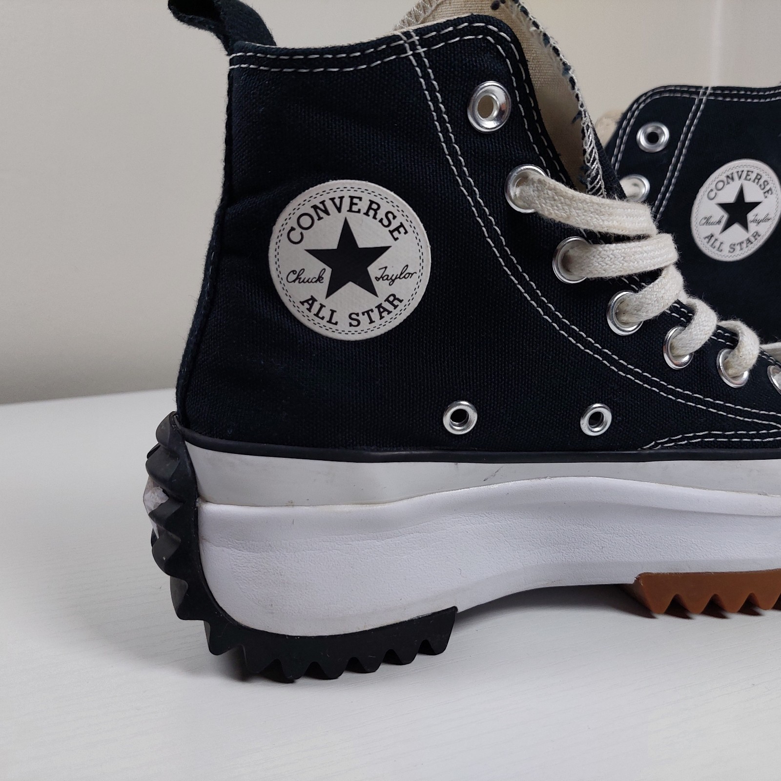 Converse Chuck Taylor Run Star Hike Platform High Top Shoes Women’s 5 Men’s 3.5