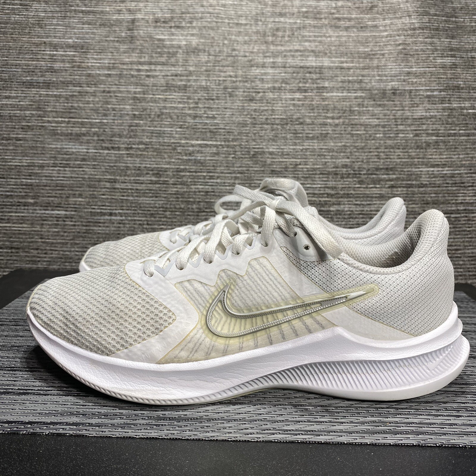 Nike Women’s Downshifter 11 Athletic Sneakers White/Metallic Silver Size 8
