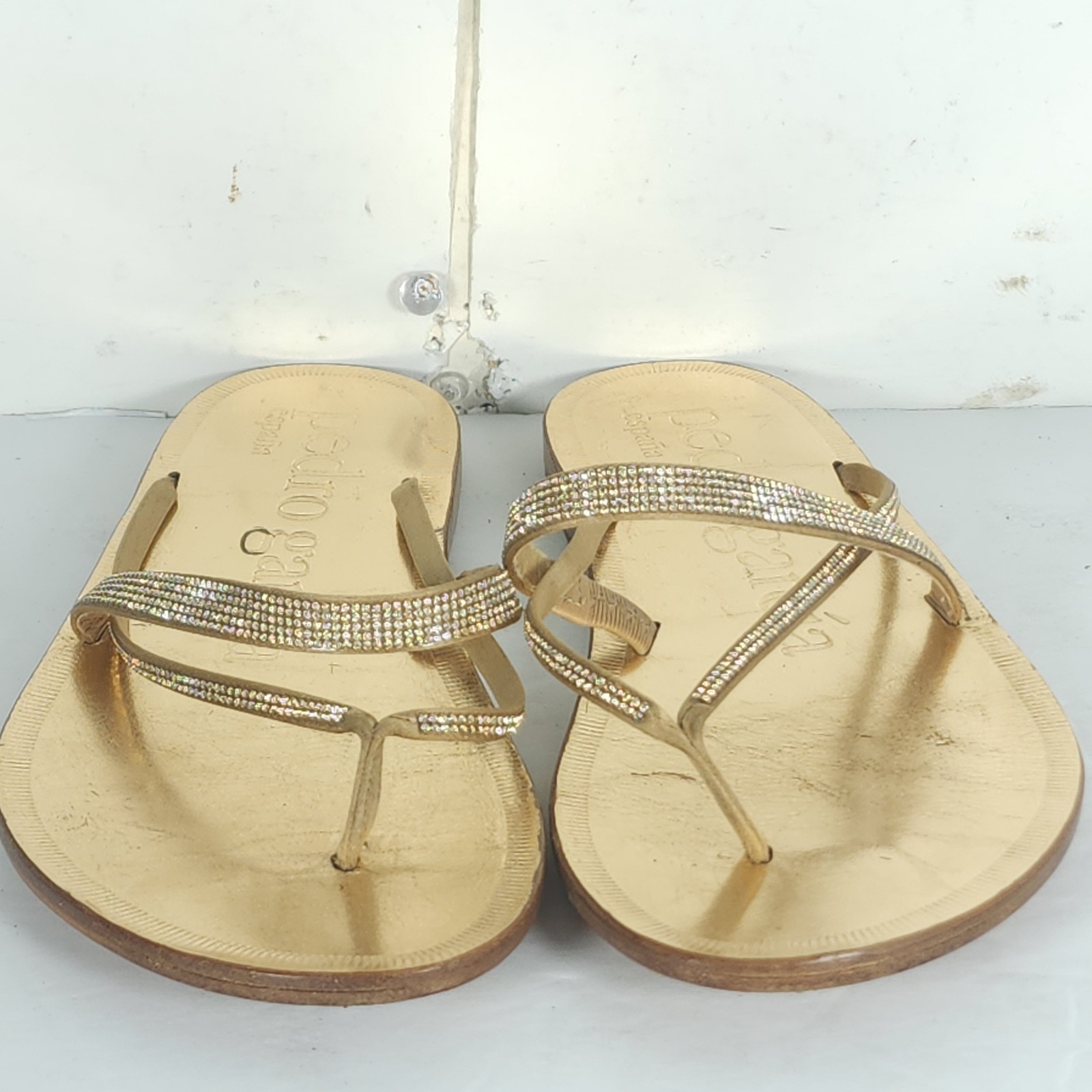 Pedro Garcia Women’s 36 US6 Gold Leather Swarovski Crystal Embellished Sandals