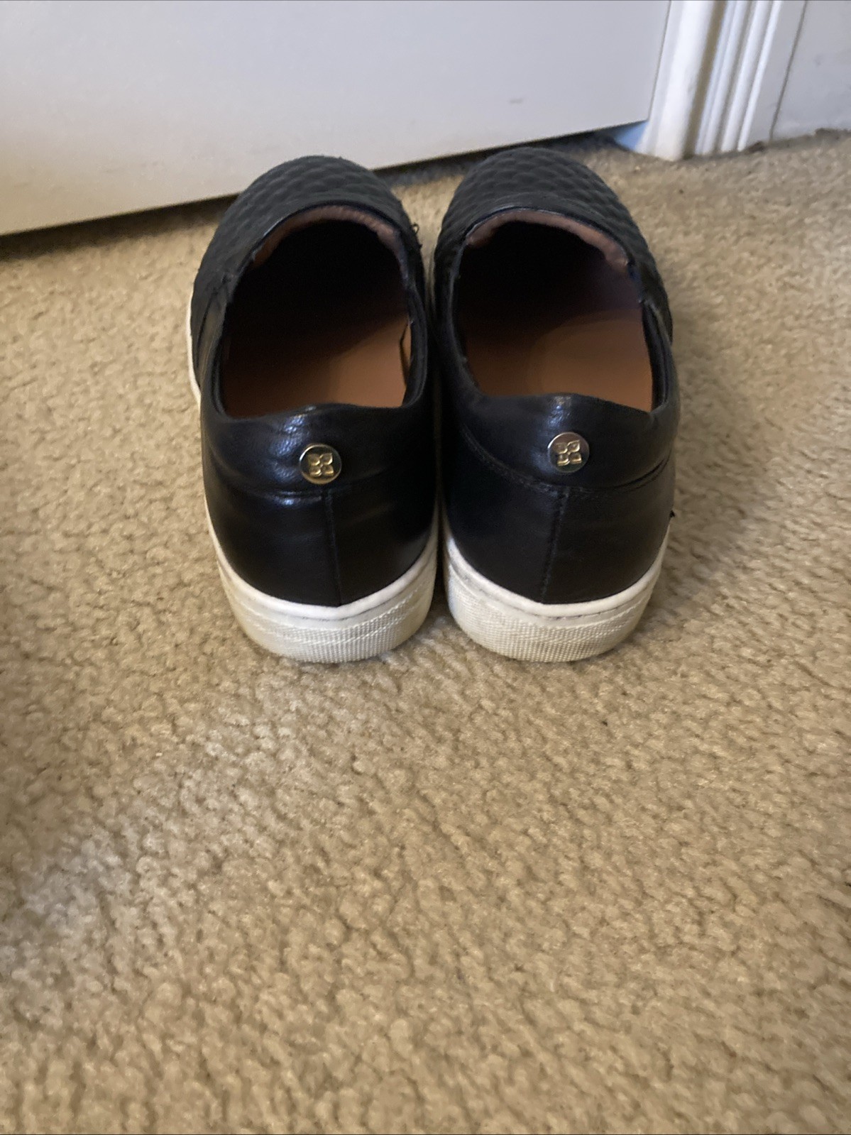 BCBG Maxazaria Women’s Brentley Black Faux Leather Slip On Sneaker Size 7.5 M