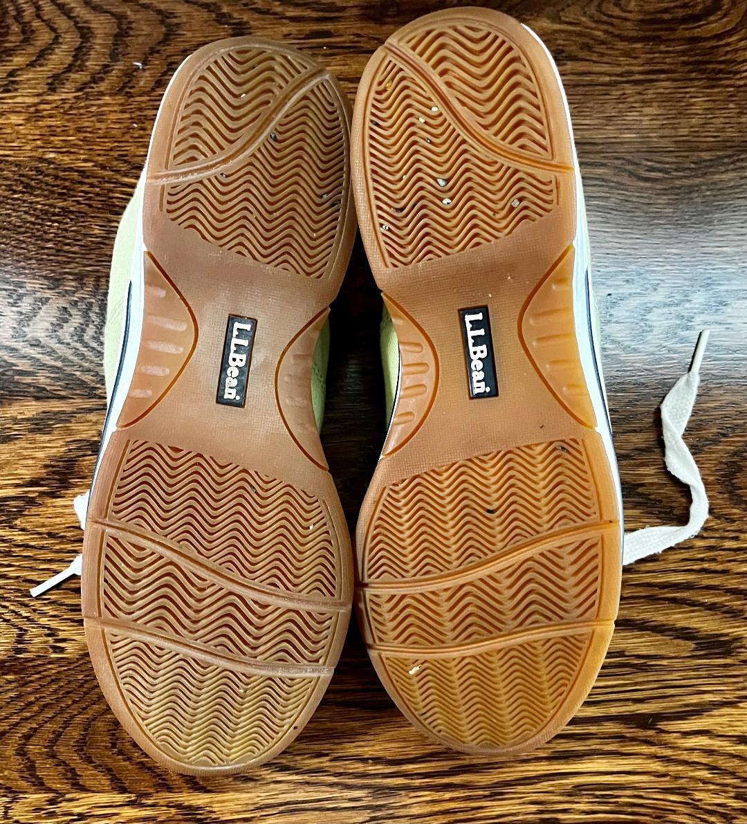 L.L. Bean pear/green colored lace-up sneakers size 8 M #CB1