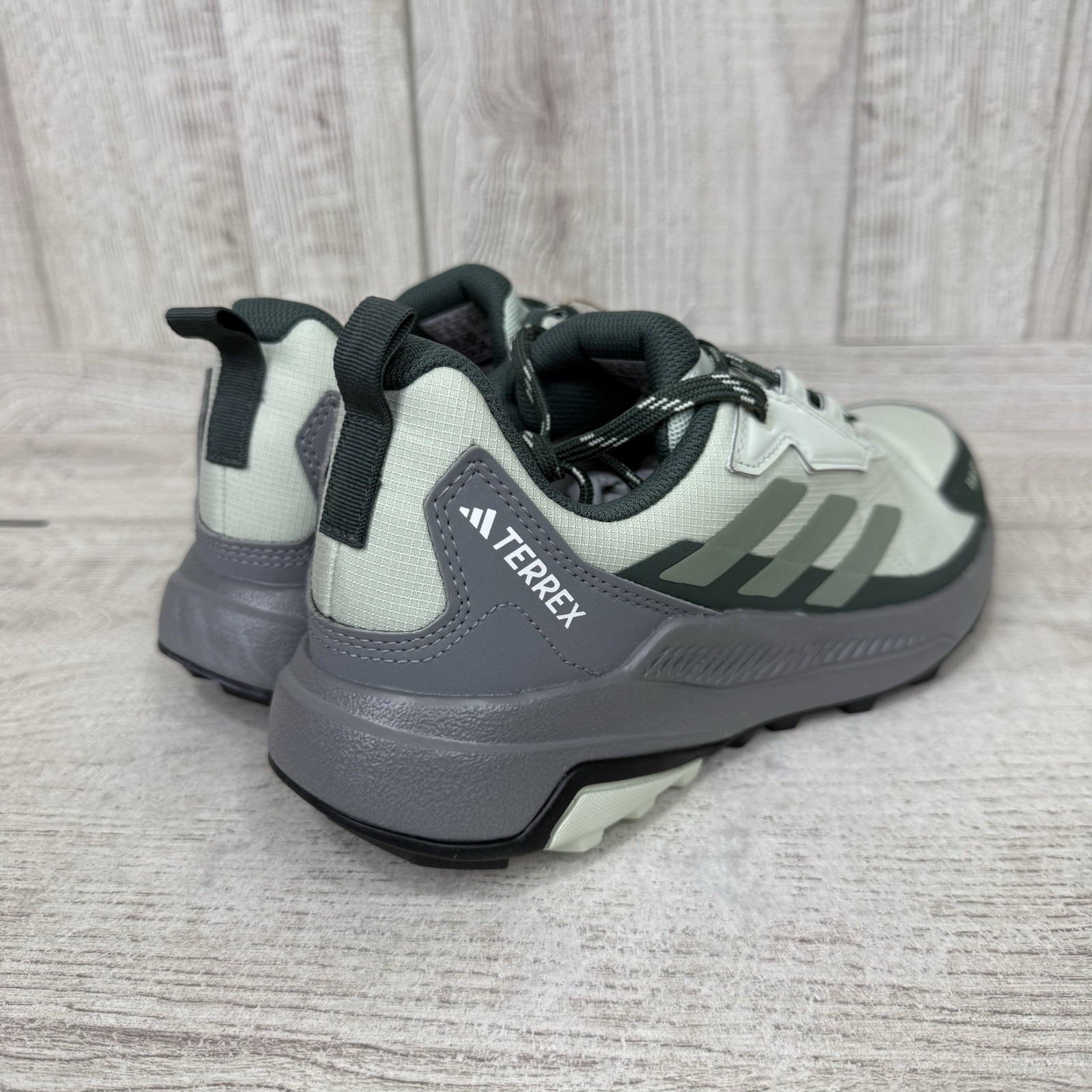 adidas Terrex Anylander Rain.Rdy Hiking Womens Sz 7 Green Sneakers Shoes JI1320