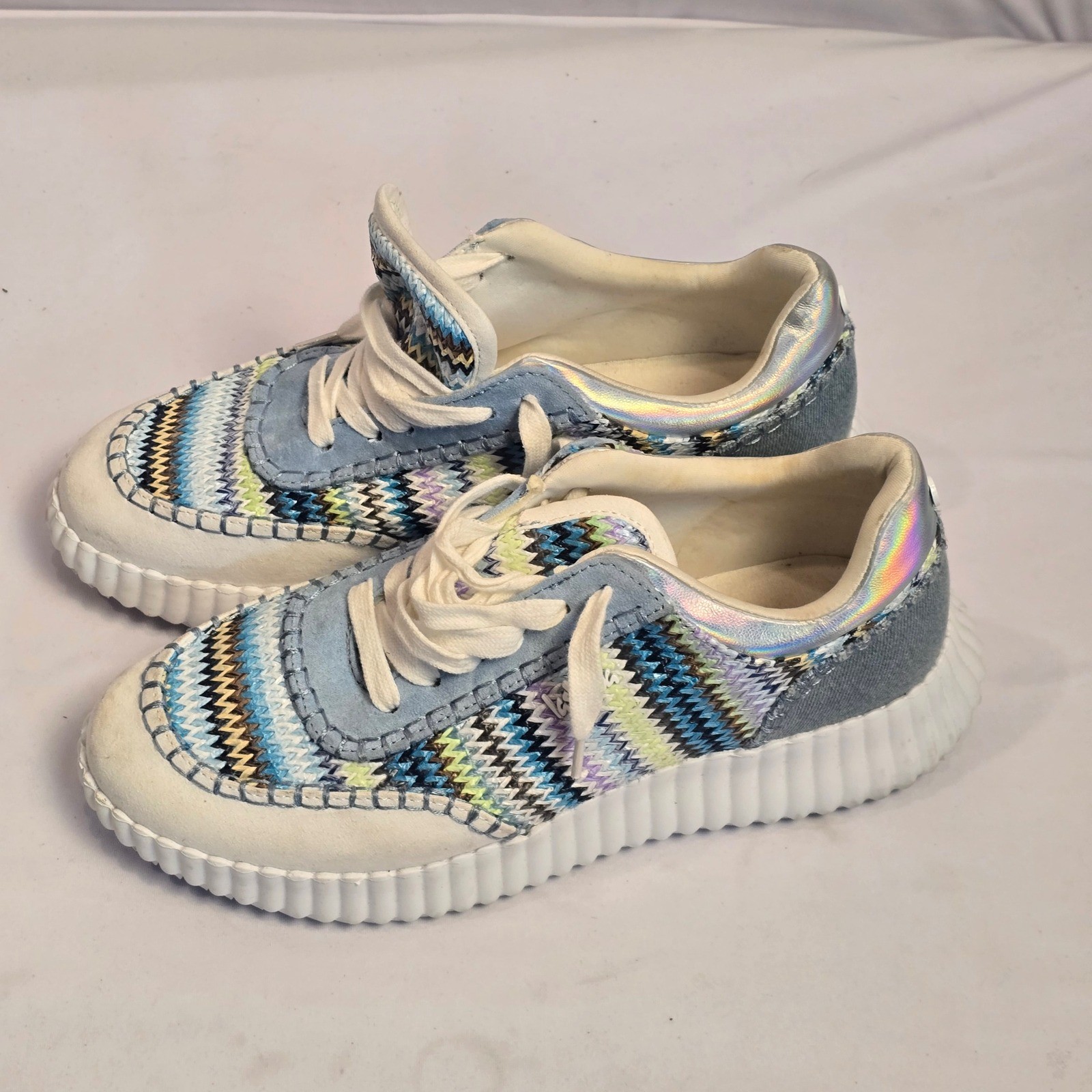 La Strada Womens Multi-Color Chevron Woven Denim Iridescent Sneakers Size 40