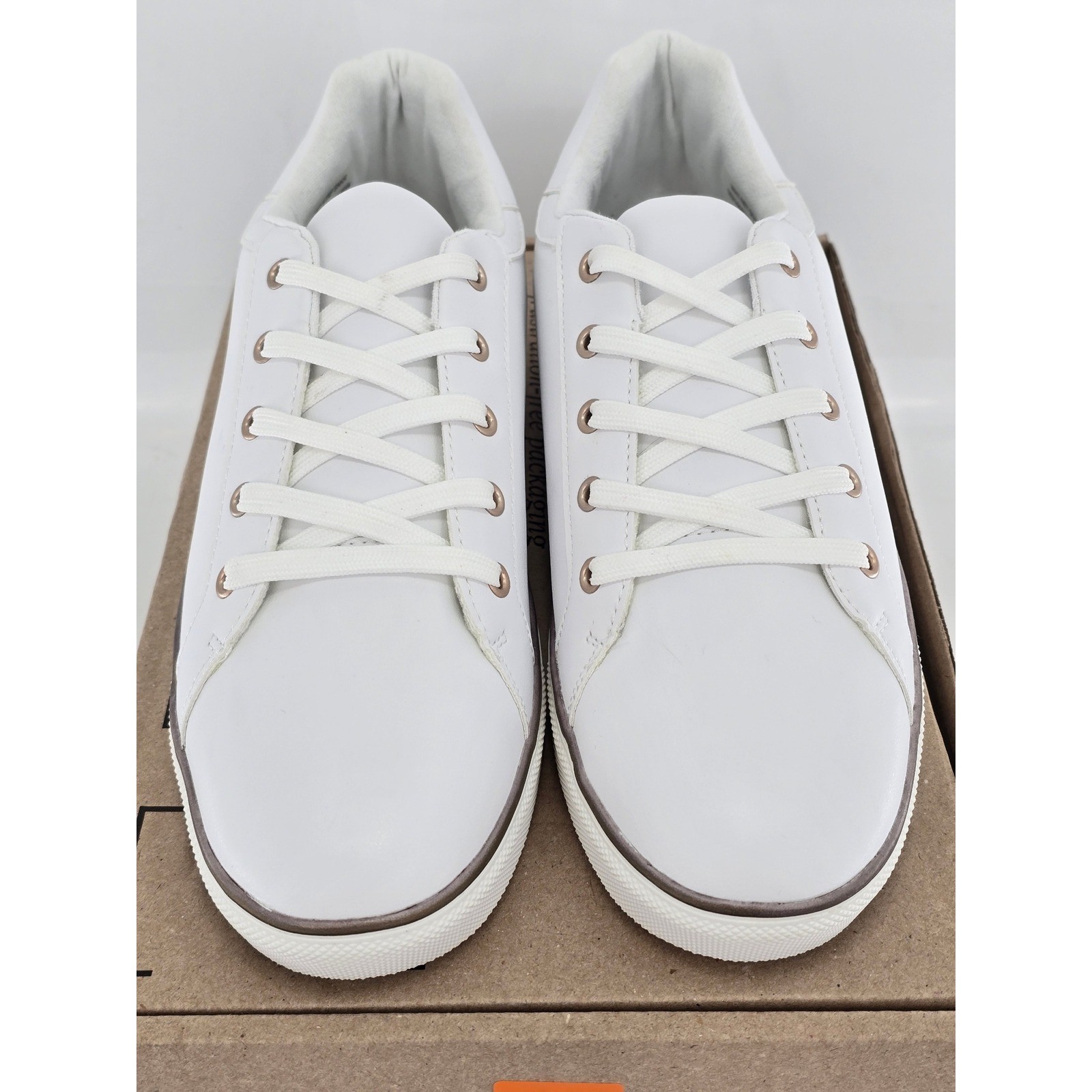 Evans Net Strap Sneaker Womens Size 11 E Wide White Lace Up Casual – Excellent